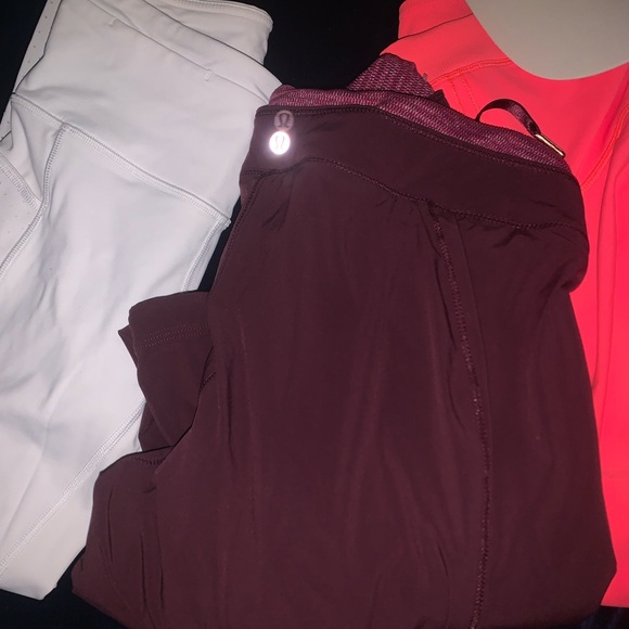 Lululemon bundle lot 4 size 4 pants jacket and hat - Picture 5 of 9